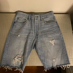 ARITZIA LEVIS 501 SHORTS